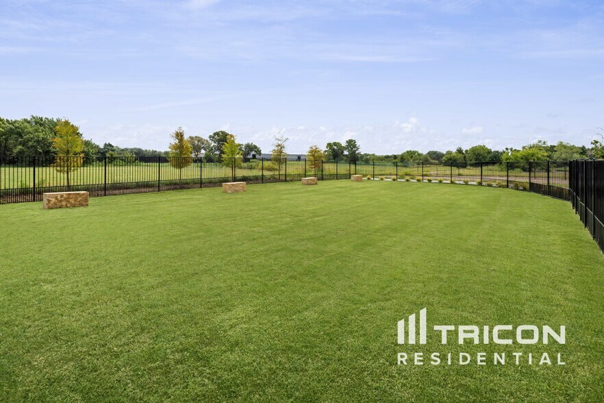 Building Photo - 3019 Whitetail Ln