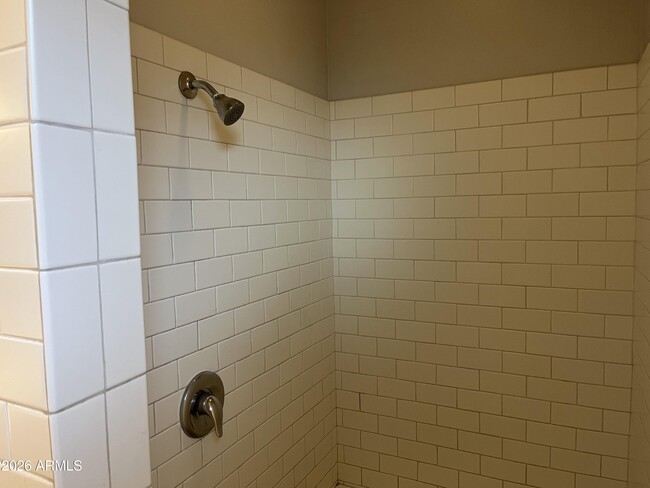 Building Photo - 15728 N 182nd Ln