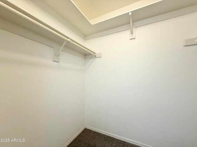 Building Photo - 7641 E Pueblo Ave