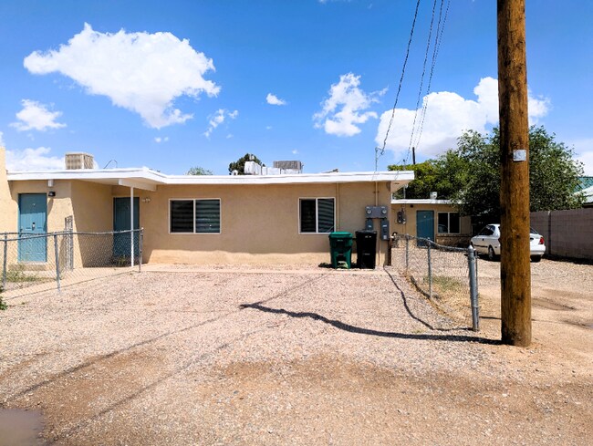 Primary Photo - 131 Willow Rd NW
