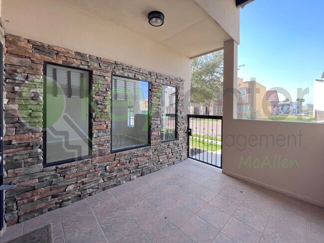 Building Photo - Beautiful 4B/2.5B Home in Mcallen