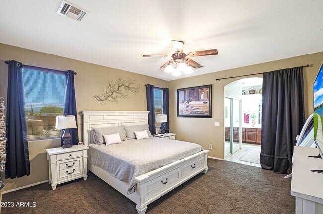 Building Photo - 28920 N Redbloom Ct