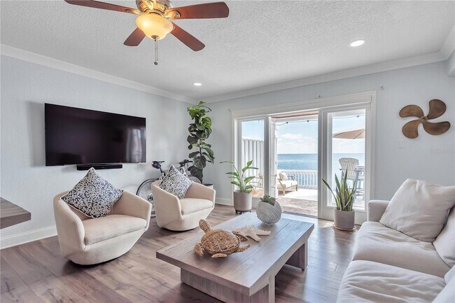 Building Photo - 5172 Coquina Key Dr SE