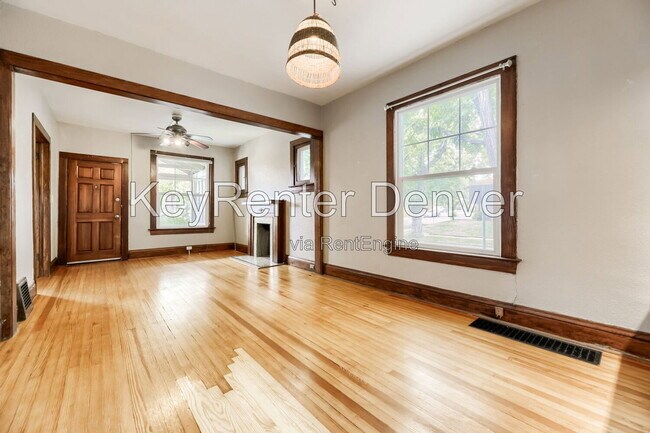 Building Photo - 3387 W Moncrieff Pl