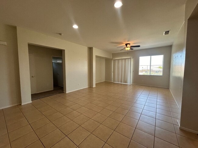 Building Photo - 42557 Drennon Ct