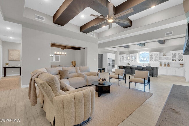 Building Photo - 14608 Pebble Hills Blvd