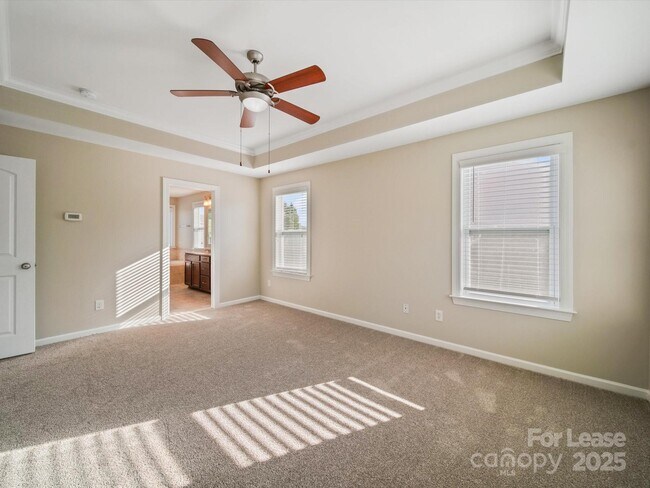 Building Photo - 10205 Falling Leaf Dr NW