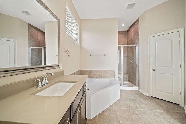 Building Photo - 5554 Sallow Bay Ln