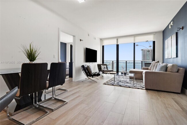 Building Photo - 121 NE 34th St