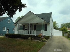 Building Photo - 424 W Tacoma St