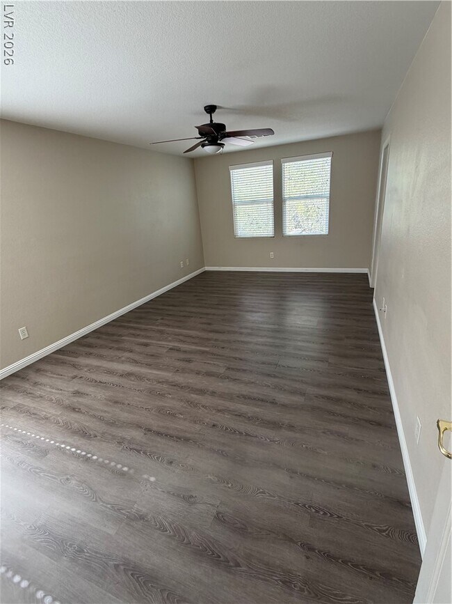 Building Photo - 10580 Calico Pines Ave