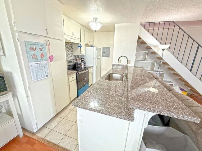 Building Photo - 5520 Tyhurst Ct