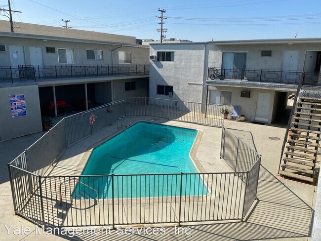 Building Photo - 16950 Blackhawk St