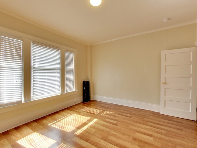 Building Photo - 1720 Pacific Ave