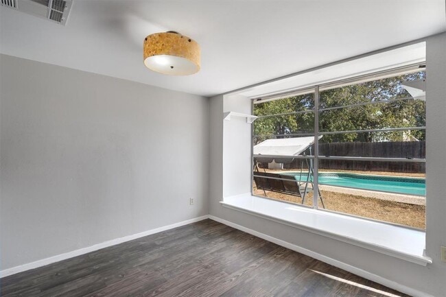 Building Photo - 8309 Beaver Brook Ln