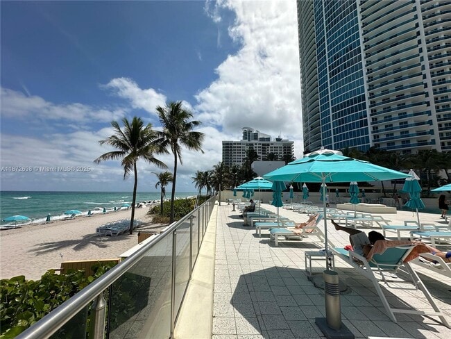 Building Photo - 2501 S Ocean Dr