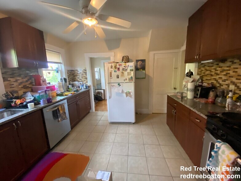 Building Photo - 1186 Chestnut St