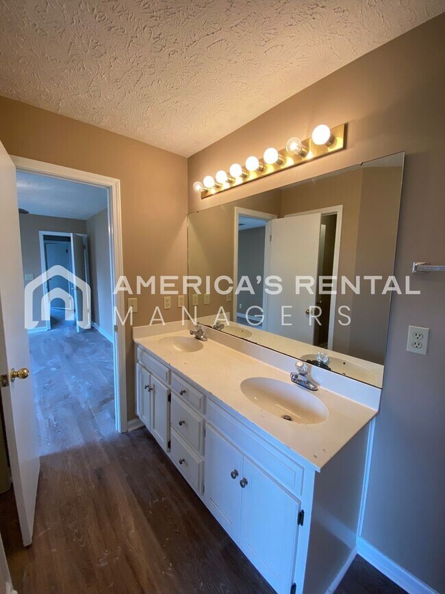 Building Photo - Home for rent in Montgomery!!! Coming Soon!!!