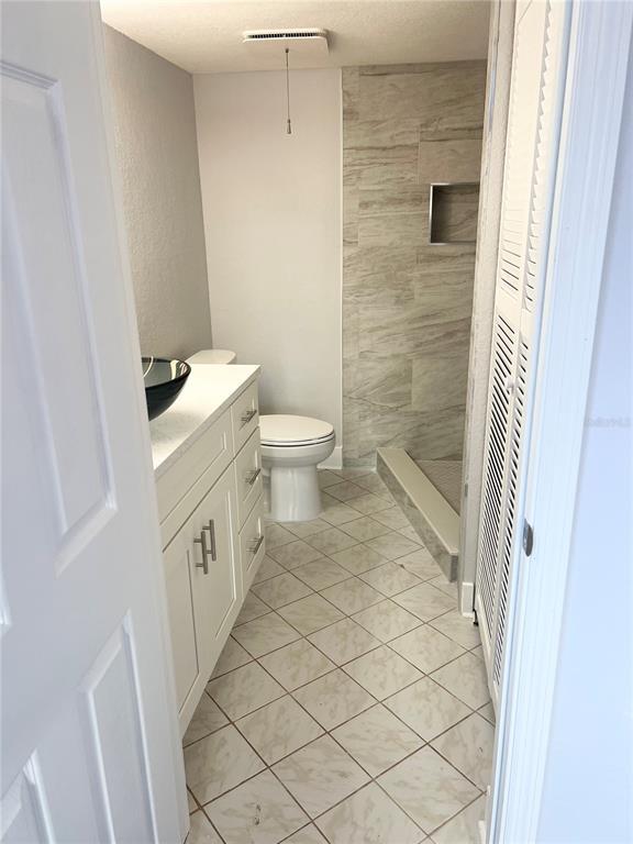 Building Photo - 4550 Overlook Dr NE