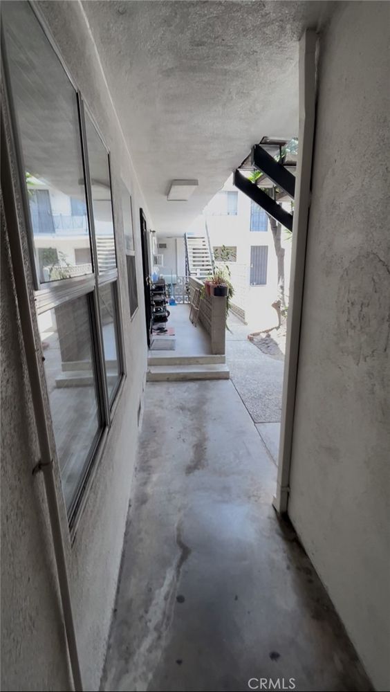 Building Photo - 1036 Normandie Ave