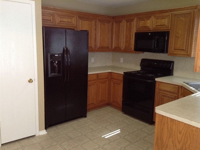 Building Photo - 413 Bretts Way