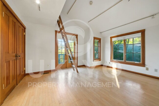 Building Photo - 6538 Gwin Rd