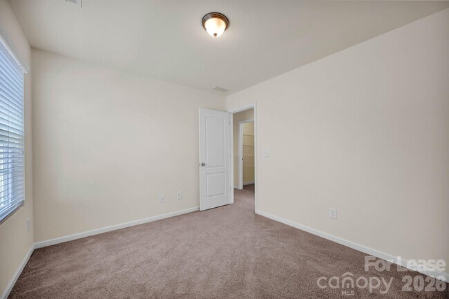 Building Photo - 18448 W Catawba Ave