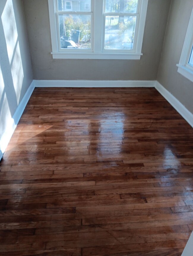 Bonus room in the back - 5648 Woodland Ave