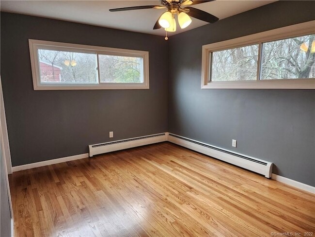 Building Photo - 24 Savi Ave