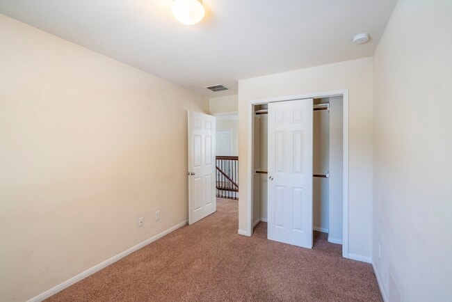 Building Photo - 3906 Waterford Ln