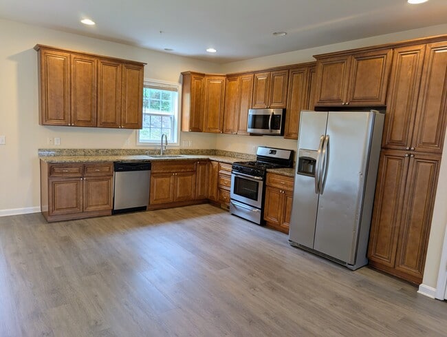 Building Photo - 2770 Monticello Ln