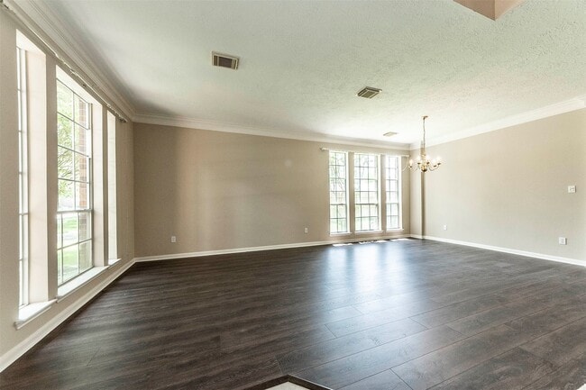 Building Photo - 2608 Leroy St