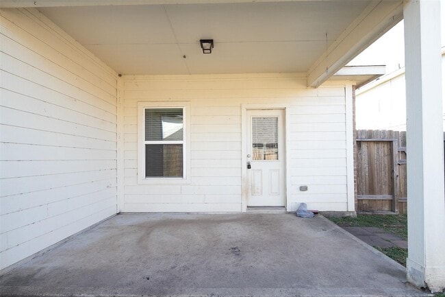 Building Photo - 26 Palmdale Ln