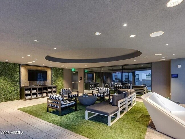 Building Photo - 4422 N 75th St