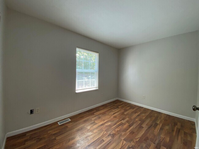 Building Photo - 2412 Brittany Ln