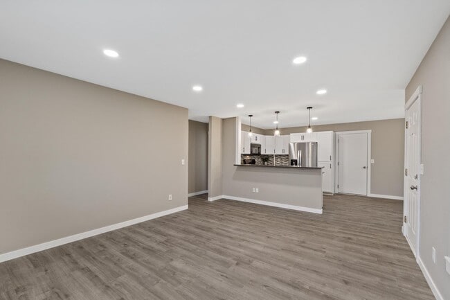 Building Photo - Updated Single Level Home In Post Falls