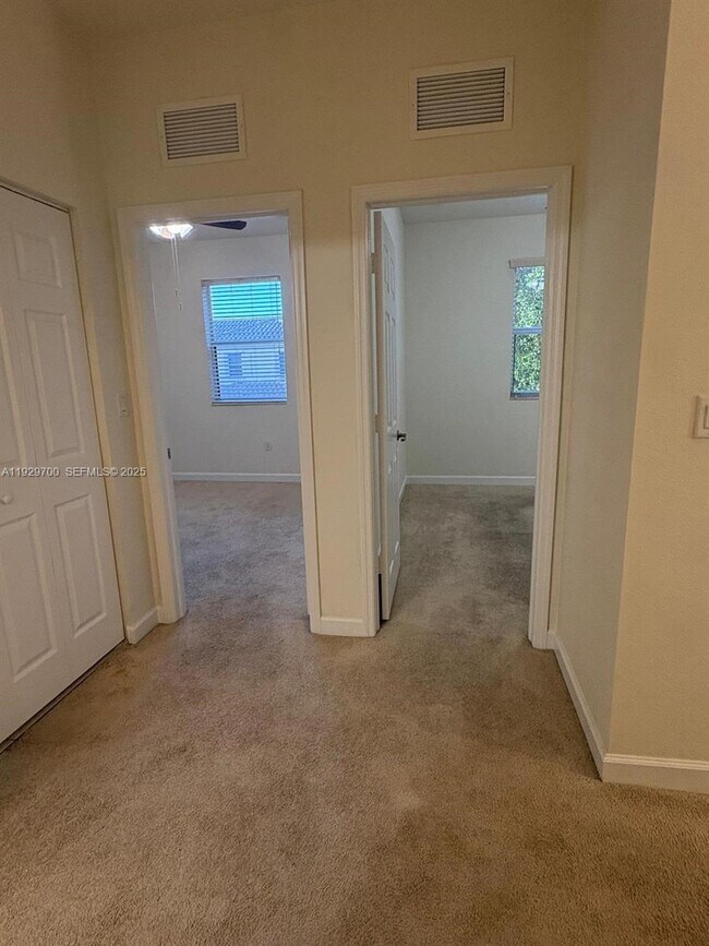 Building Photo - 9426 SW 171st Ct