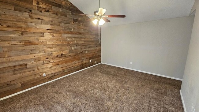 Building Photo - 10022 Windriver Dr