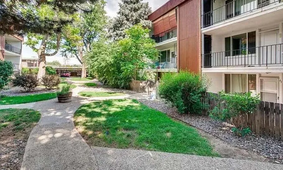 Building Photo - 10145 W 25th Ave