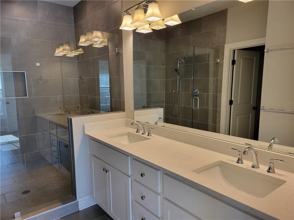 Building Photo - 222 Napa