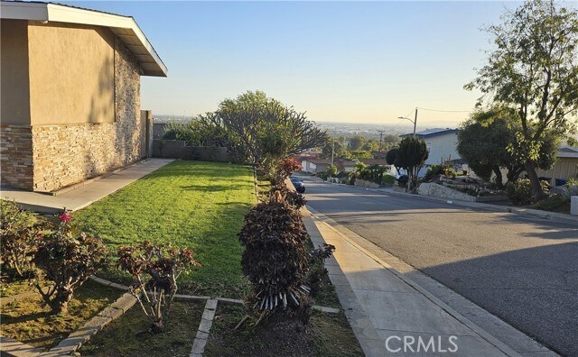 Building Photo - 824 N 16th St