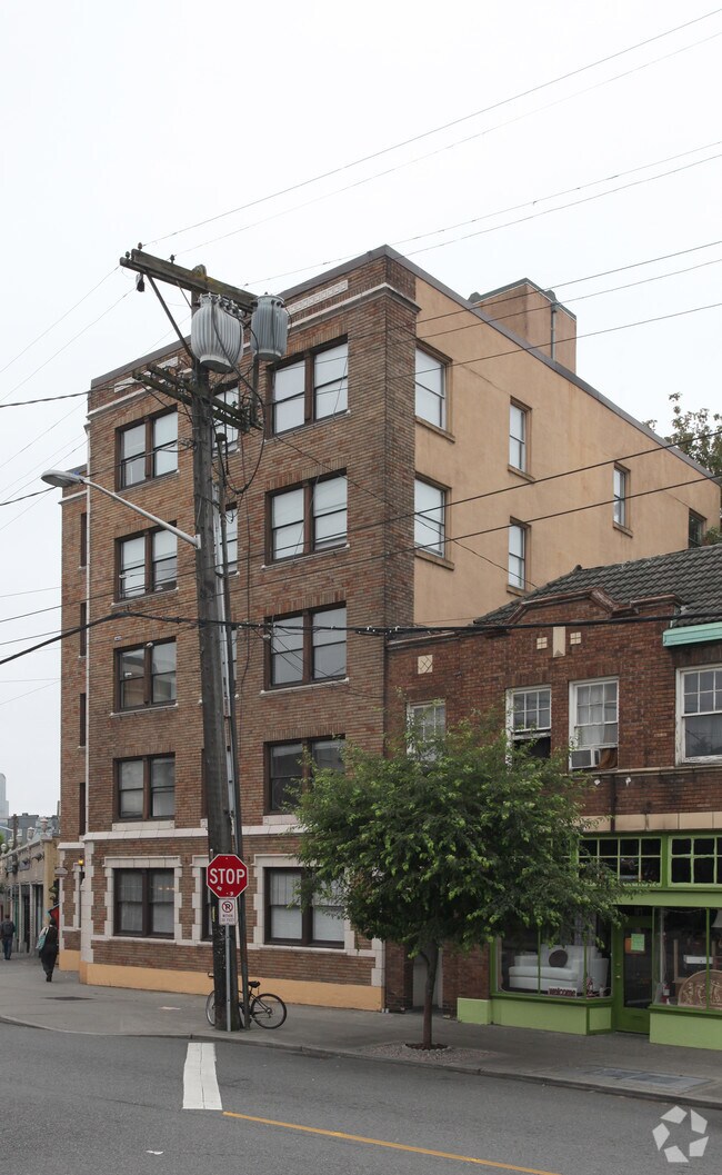 Faneuil Hall 1562 Olive Way Seattle WA 98102 Apartment Finder