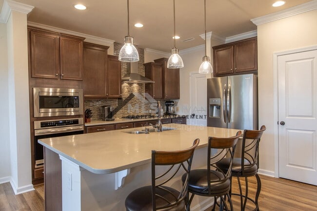 Building Photo - 1119 Southpoint Trl