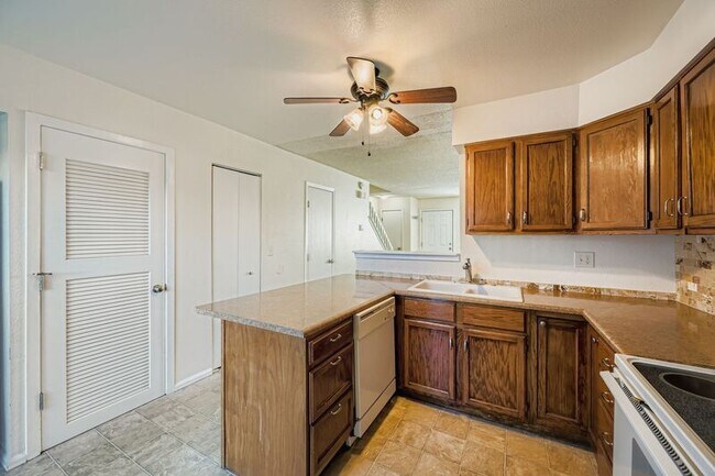 Building Photo - 3186 Vail Pass Dr