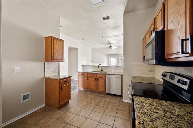 Building Photo - 812 Sierra Cir