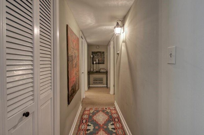 Building Photo - 56 La Rue Pl NW