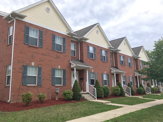 Building Photo - 2885-2885 5th St