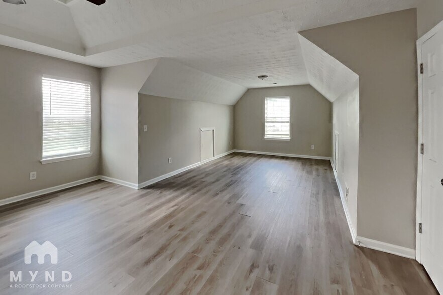 Building Photo - 1037 St Augustine Pkwy