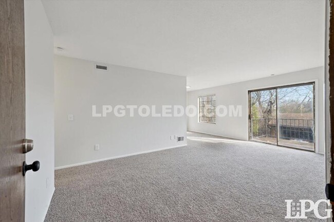 Building Photo - 1665 Brownstone Blvd