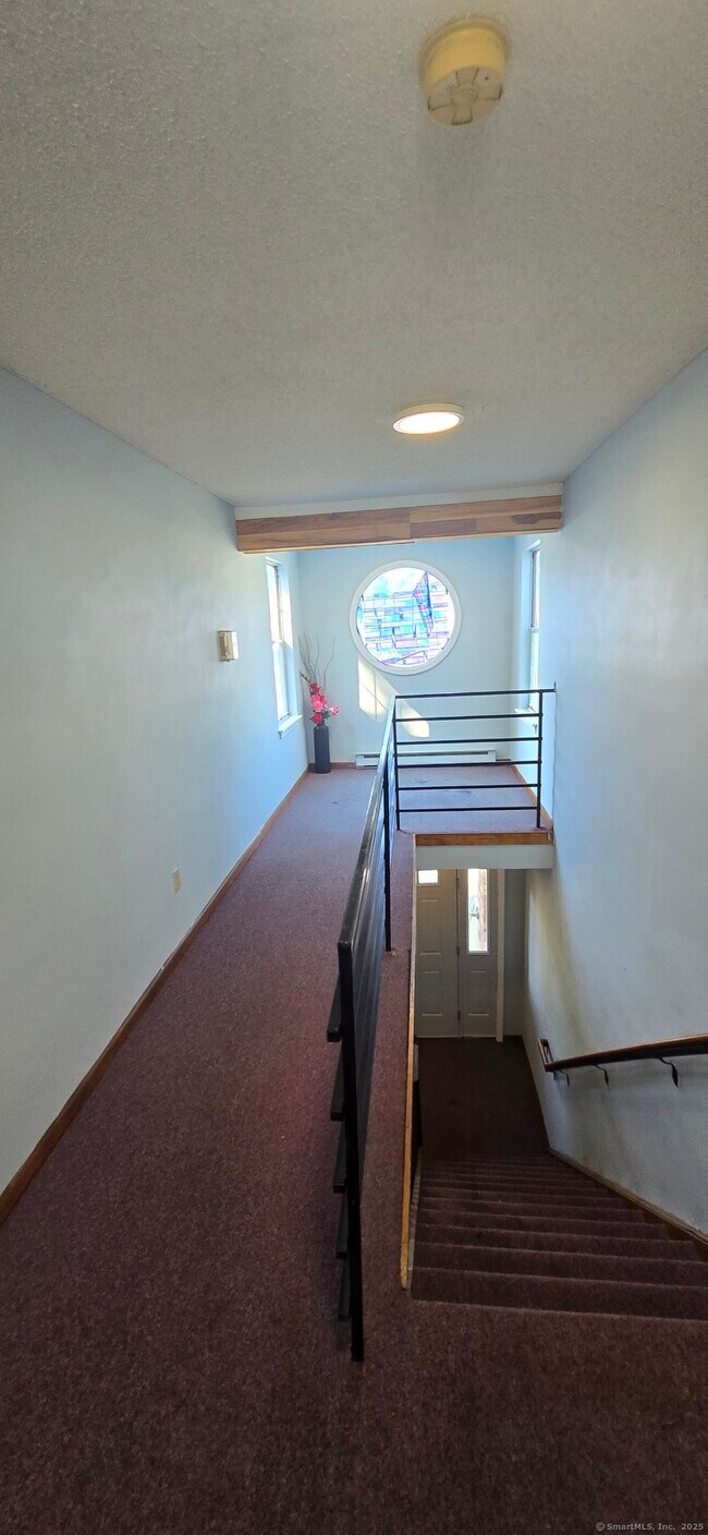 Building Photo - 1744 Thomaston Ave